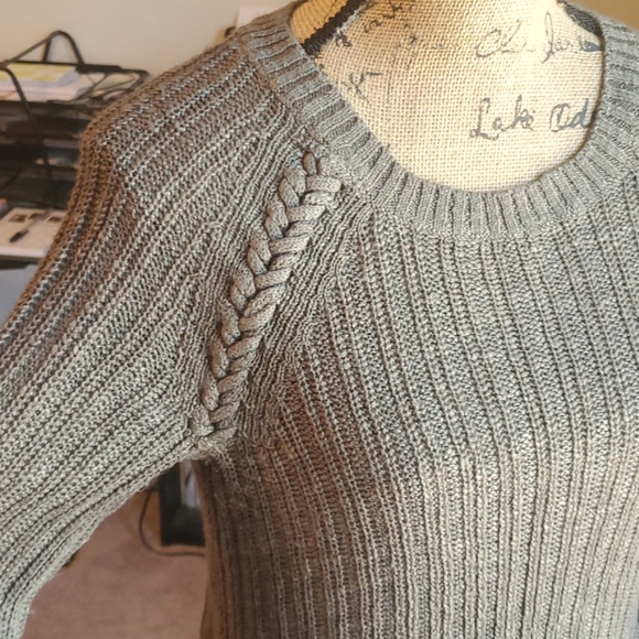 Pink Republic size Large sage green sweater - Picture 3 of 11